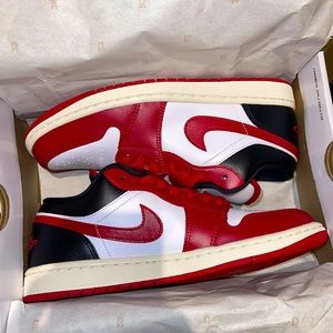 Jordan 1 bull
